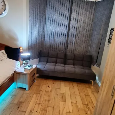 Charming 1-bed In 利兹