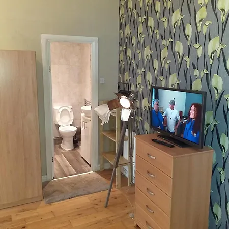 Apartment In - Sleeps 2 Leeds (West Yorkshire)