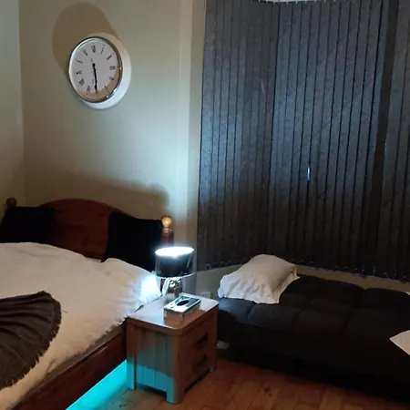 Apartment In - Sleeps 2